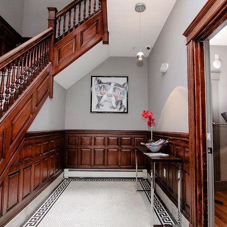 A Stylish Stay W/ A Queen Bed, Heated Floors.. #37 Brookline Zewnętrze zdjęcie