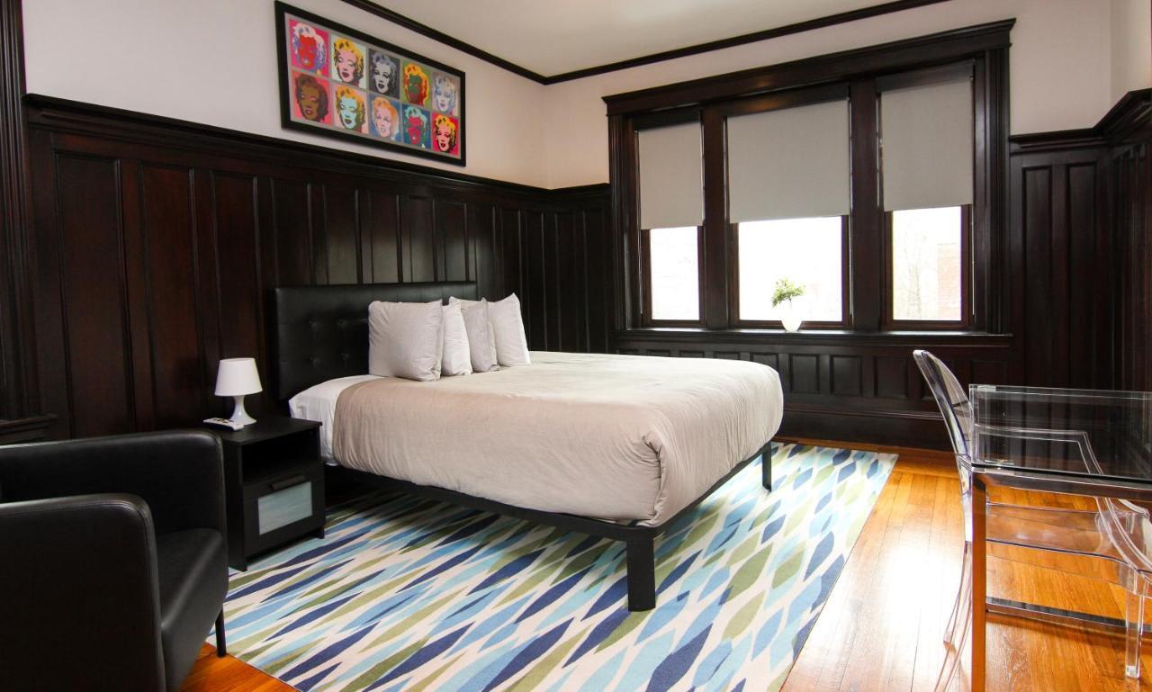 A Stylish Stay W/ A Queen Bed, Heated Floors.. #37 Brookline Zewnętrze zdjęcie