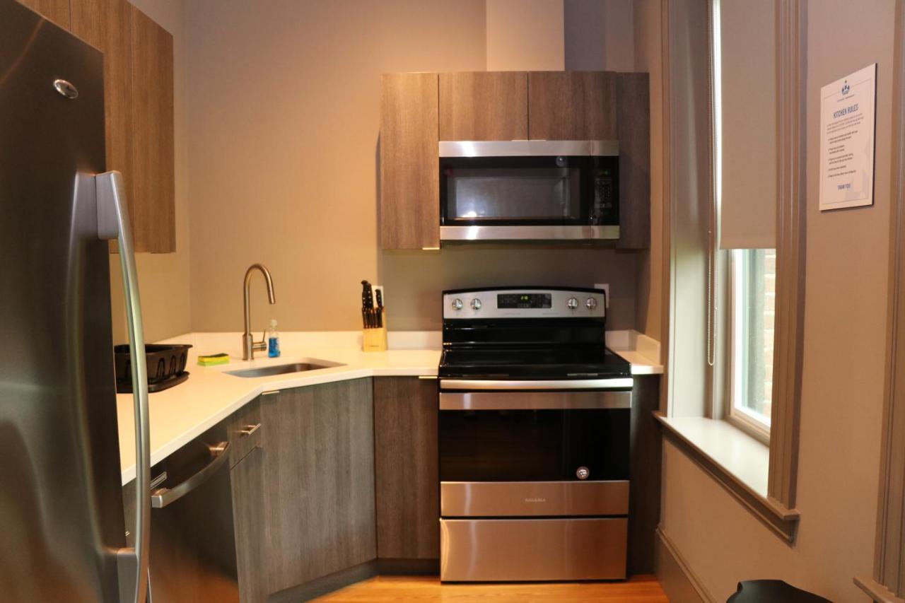 A Stylish Stay W/ A Queen Bed, Heated Floors.. #37 Brookline Zewnętrze zdjęcie