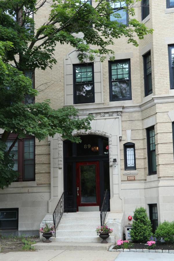 A Stylish Stay W/ A Queen Bed, Heated Floors.. #37 Brookline Zewnętrze zdjęcie